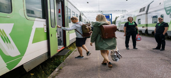 Mit dem Zug durch das sonnige Finnland – Per Eisenbahn zu den nordischen Sommerhotspots