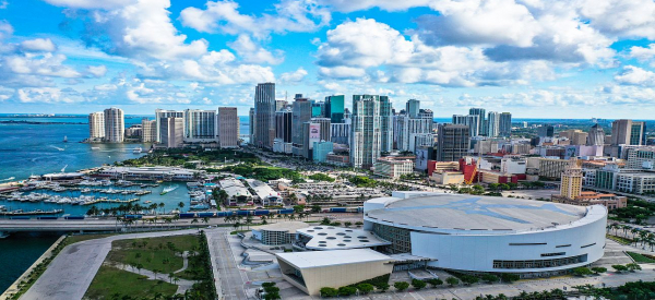 Greater Miami &amp; Miami Beach: Rekordhoch an Besucherwachstum und wirtschaftlichem Einfluss im Jahr 2022