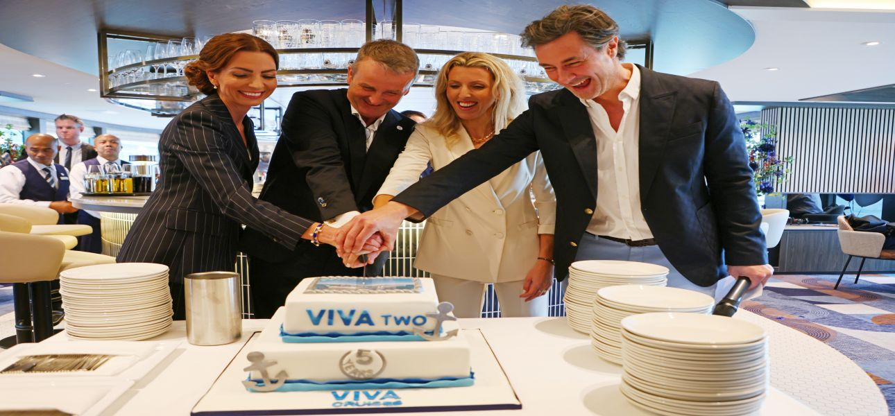 Feierliche Taufe der VIVA TWO – VIVA Cruises schickt zweiten Neubau innerhalb eines Jahres auf Reisen