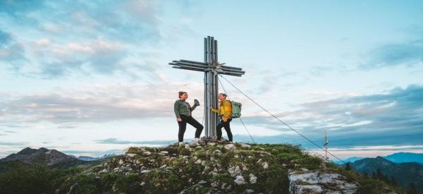 Gipfelglück in Obertauern: Nur der Himmel ist die Grenze