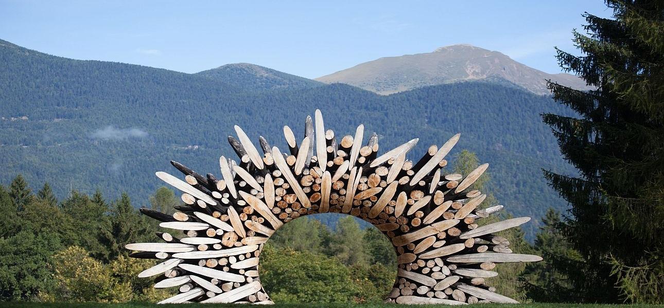 Ausstellungen im Wald: Kunstparks im Trentino mit ungewöhnlichen Installationen