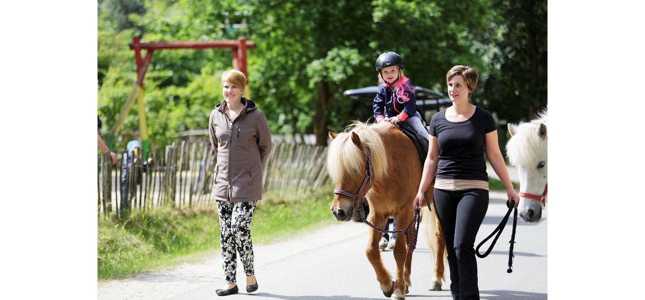 Stiftung für Familien der Pierre &amp; Vacances / Center Parcs Gruppe unterstützt „Flaschenkinder“ von suchtkranken Eltern unter anderem mit Aufenthalten in den Ferienparks von Center Parcs 