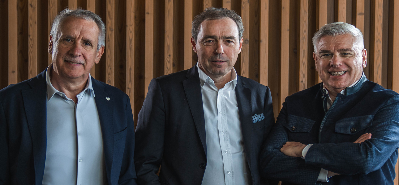 Andreas Falkensteiner, Otmar Michaeler und Erich Falkensteiner © Falkensteiner Hotels Falkensteiner erneut zur beliebtesten Tourismusmarke Österreichs gewählt – erstmals unter den Top 10 im Gesamtranking aller Branchen